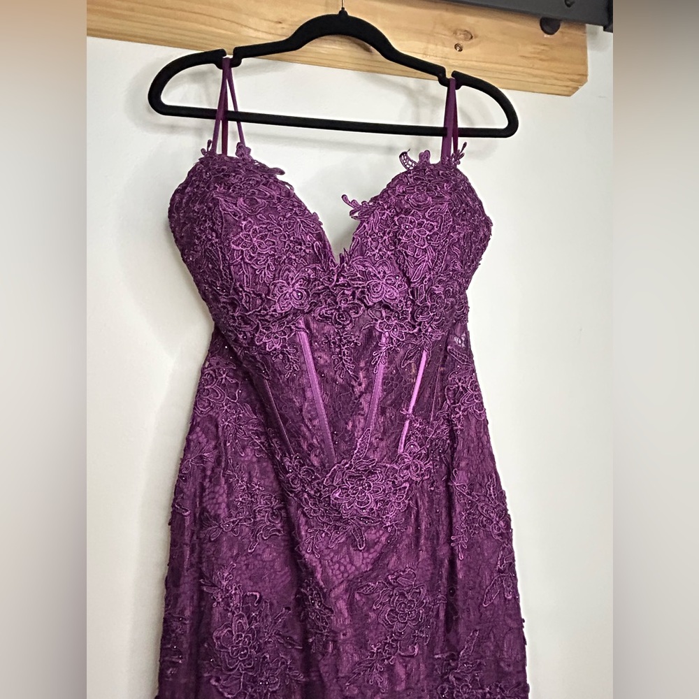 NWT ROYAL QUEEN COLLECTION GOWN IN EGGPLANT